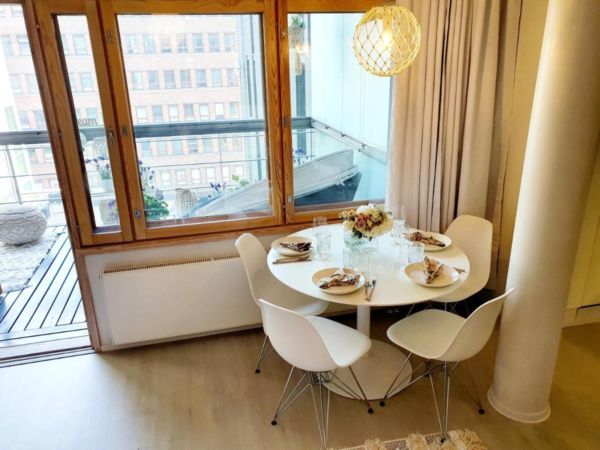2Ndhomes Unique And Luxury Kamppi Center Apartment With Sauna And Big Terrace Хелзинки Екстериор снимка